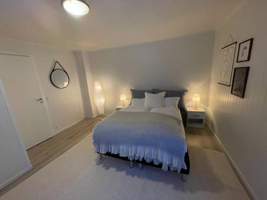 A, The Far End Of Lofoten, Top Apartment. Sorvagen Luaran gambar