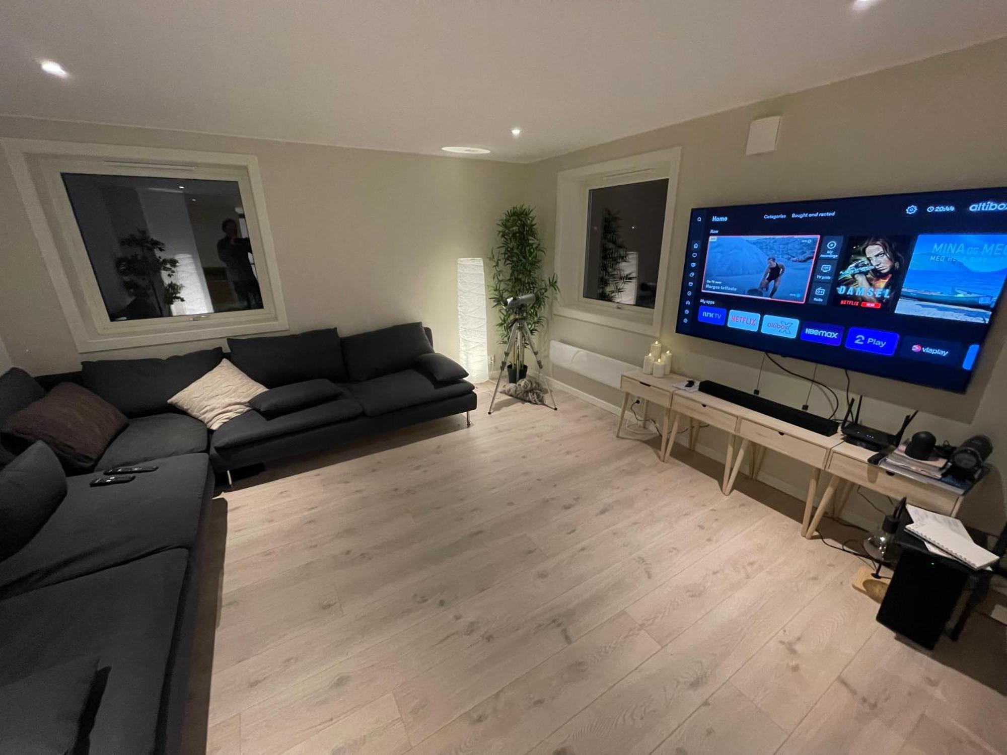 A, The Far End Of Lofoten, Top Apartment. Sorvagen Luaran gambar