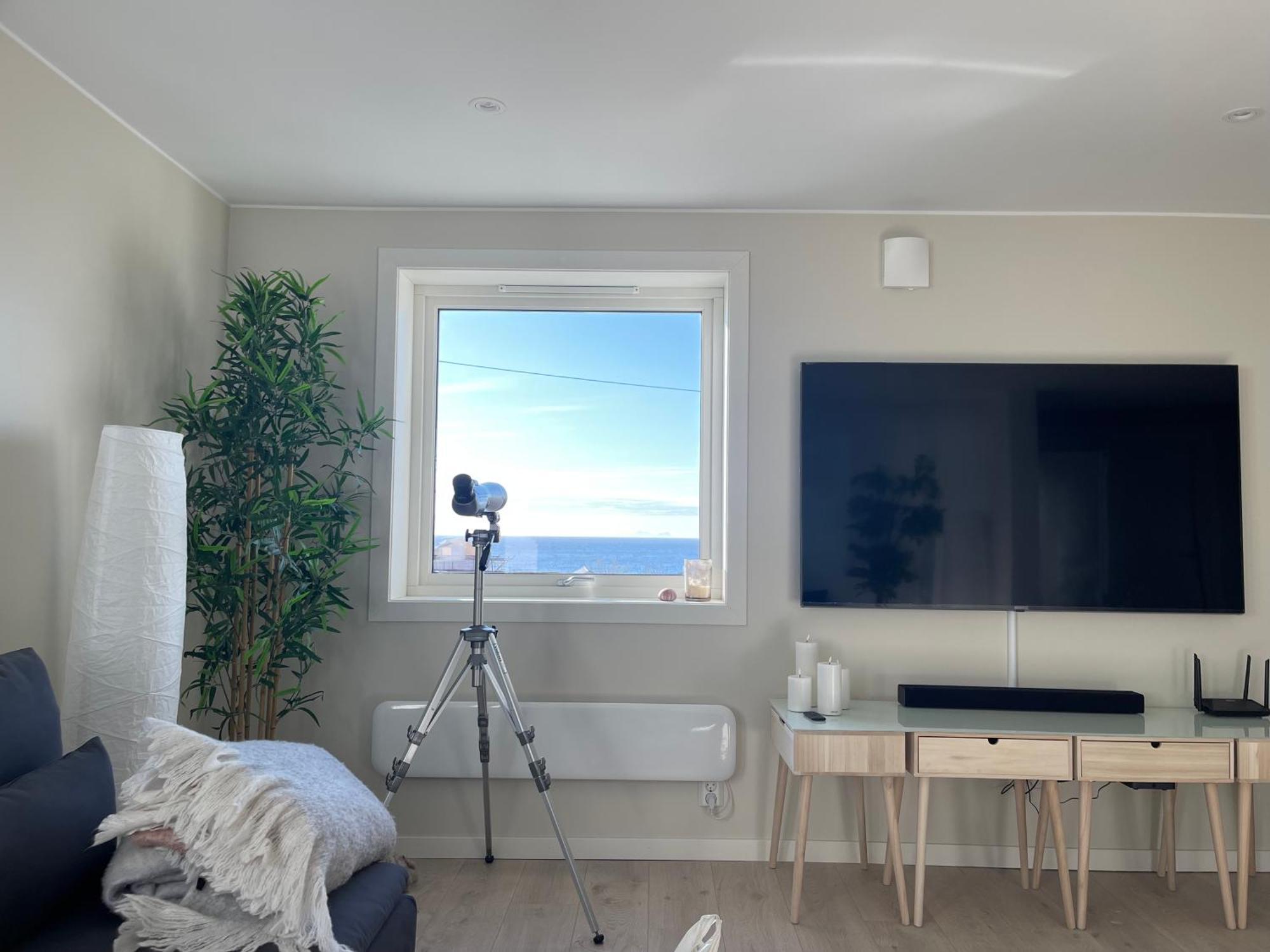 A, The Far End Of Lofoten, Top Apartment. Sorvagen Luaran gambar